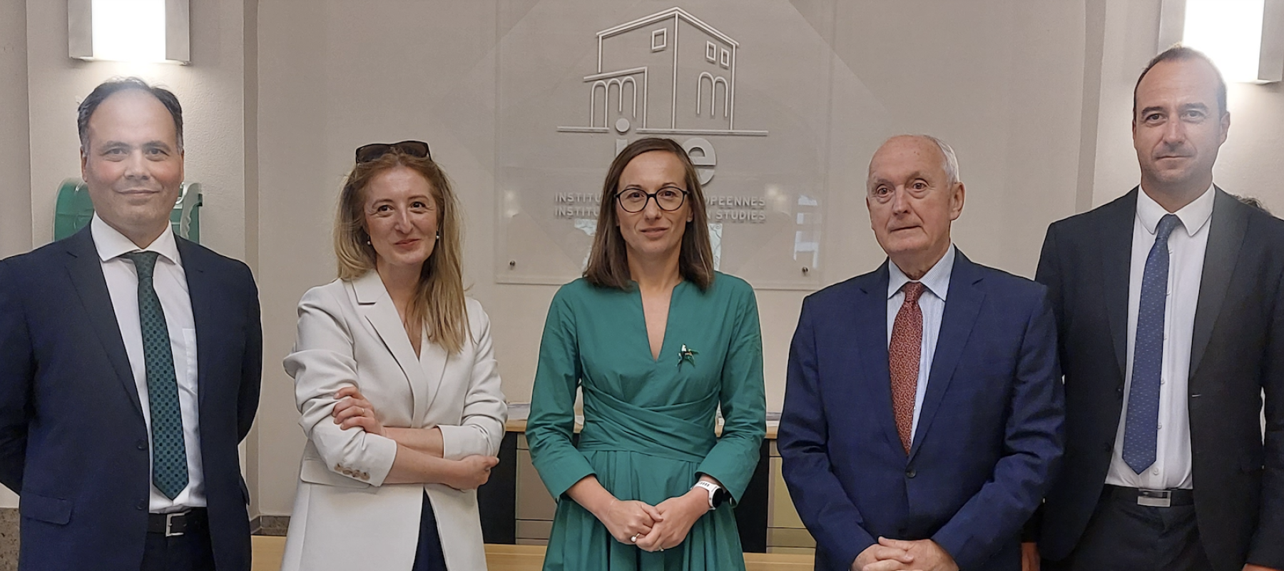 Conference organisers Agnieszka Kubal and Ramona Coman, with three of the judges in attendance. 