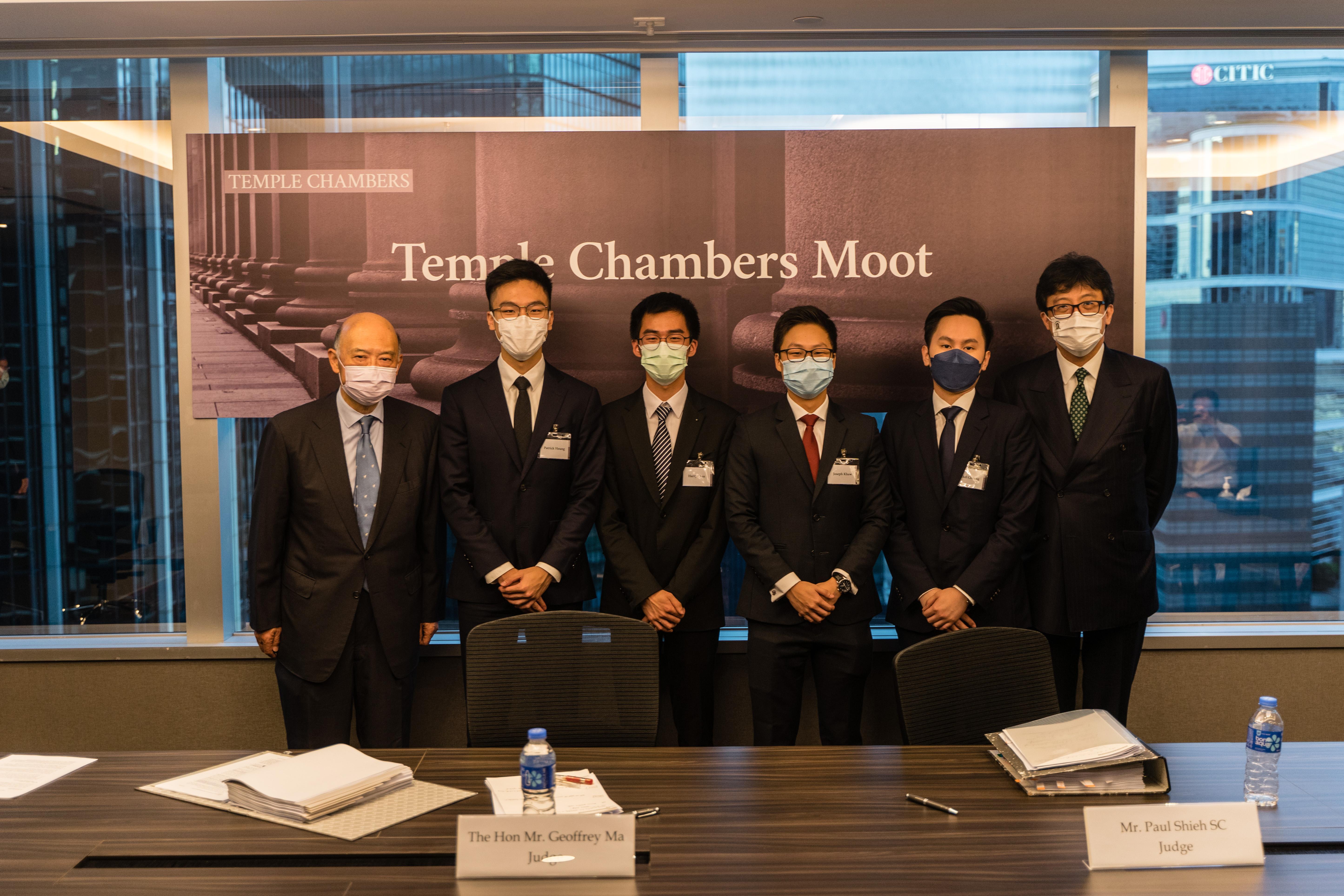 Left to Right: Hon. Geoffrey Ma; Patrick Heung (Visiting Student); Harry Chan (St Catherine); Joseph Khaw (Wadham); Jackel Cheung, (St Hilda); Paul Shieh SC