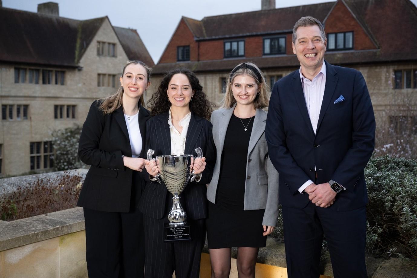Oxford International IP Moot 2024 winning team - the University of Ottawa