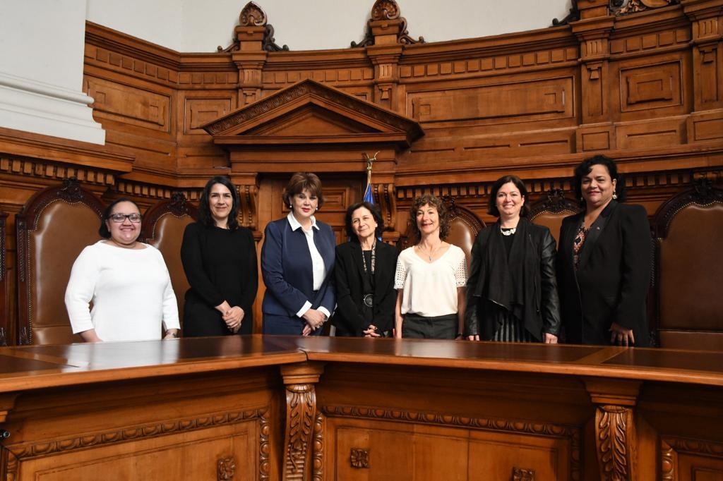 Sandy Fredman giving the keynote address in Chile