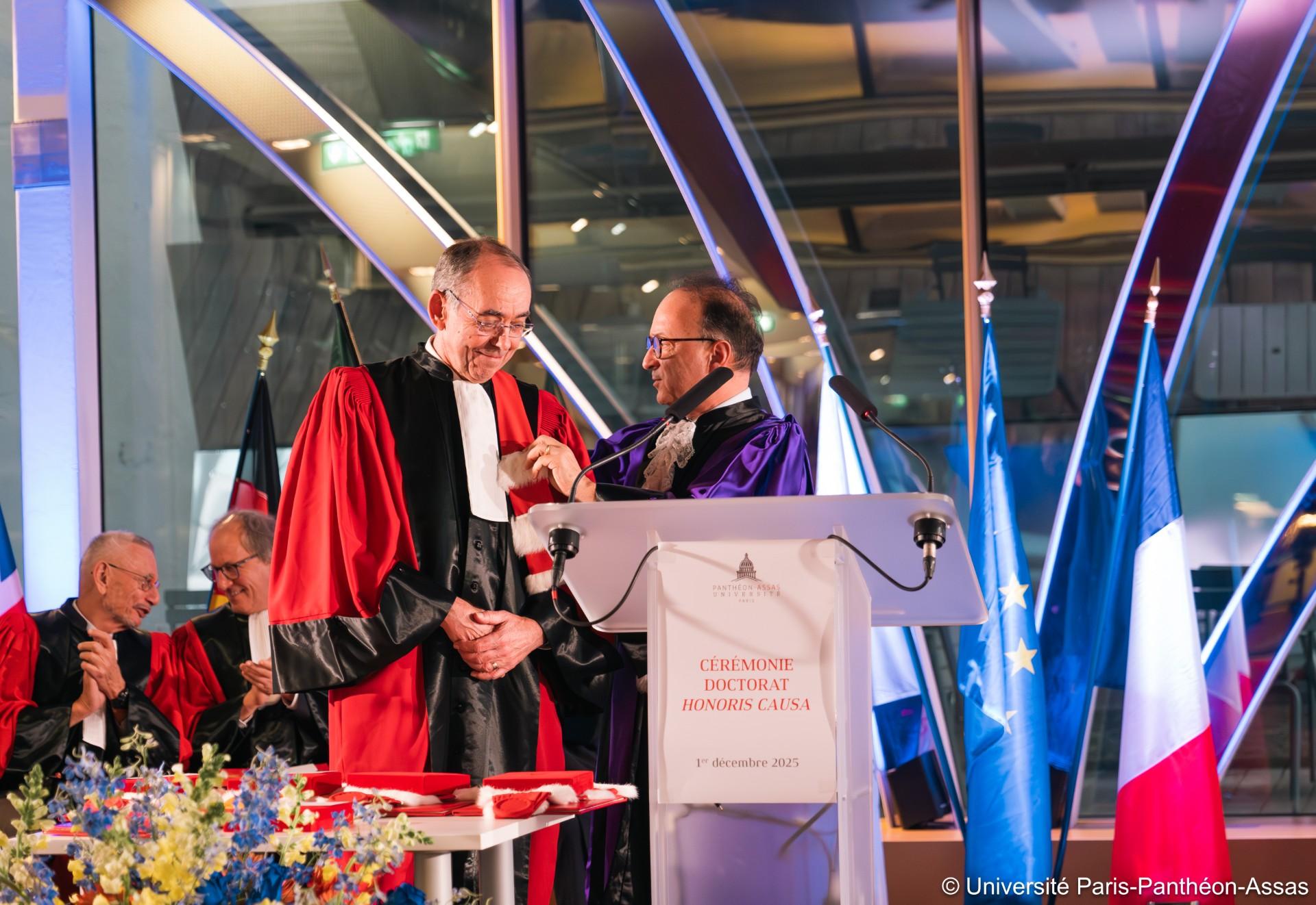 Professor John Cartwright receiving his honorary degree at Université Paris-Panthéon-Assas